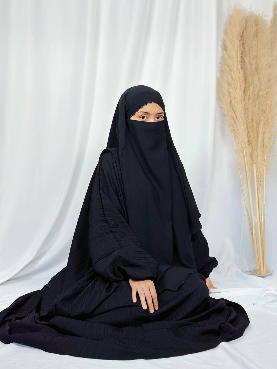 Inara Abaya