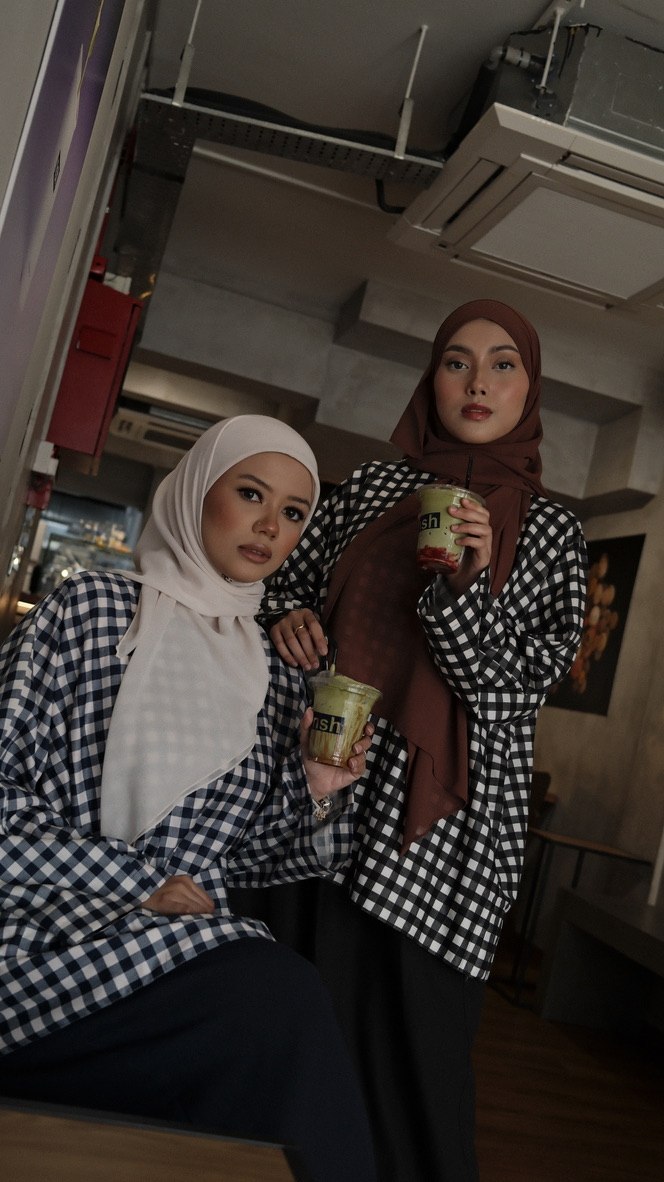 Yana Checkered Top