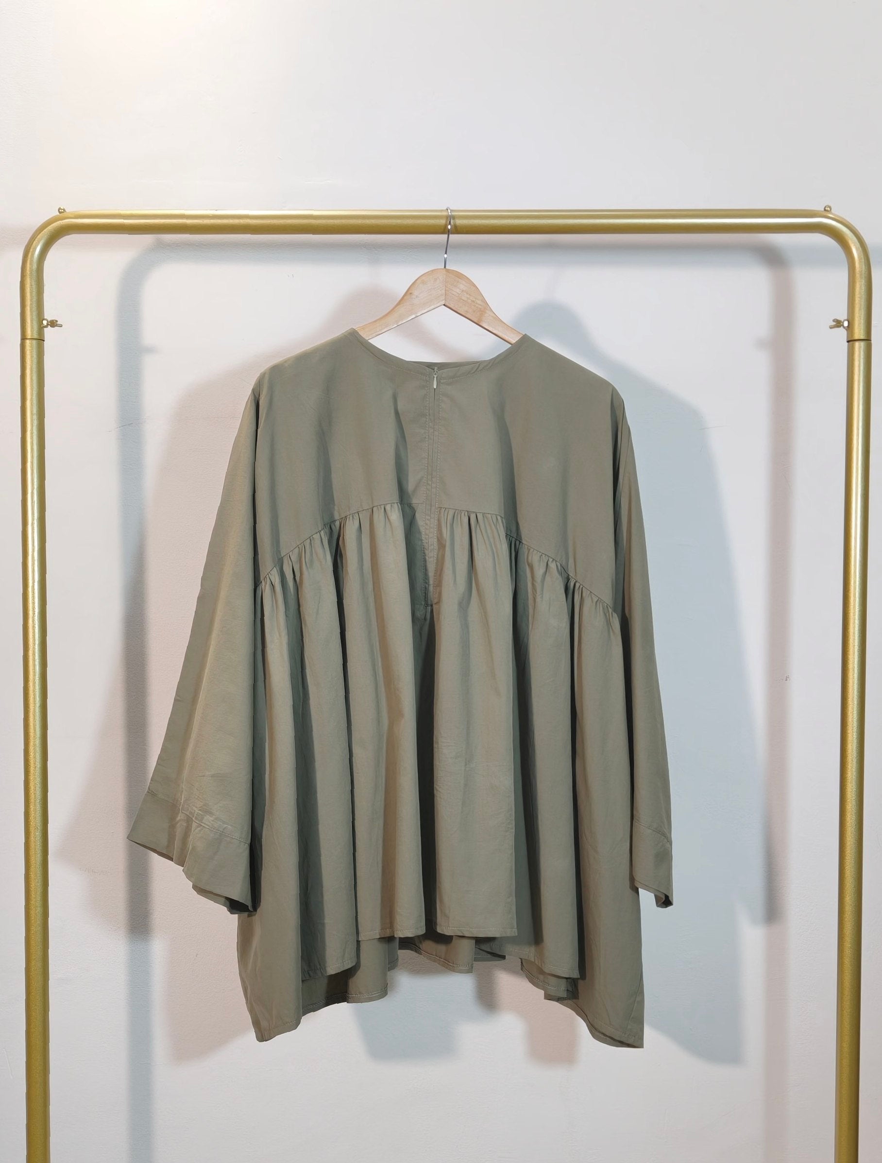 Lara Plain Top