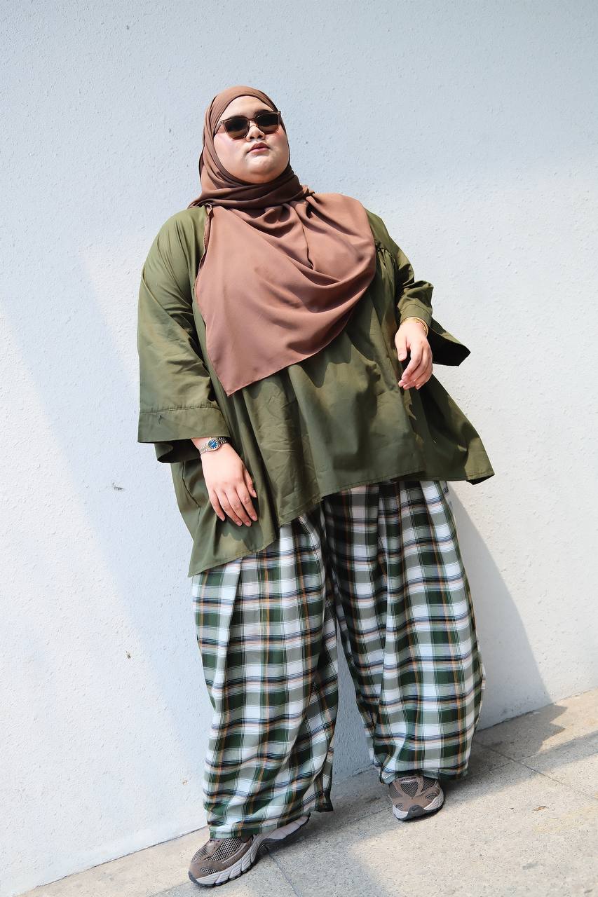 Lara Plain Top