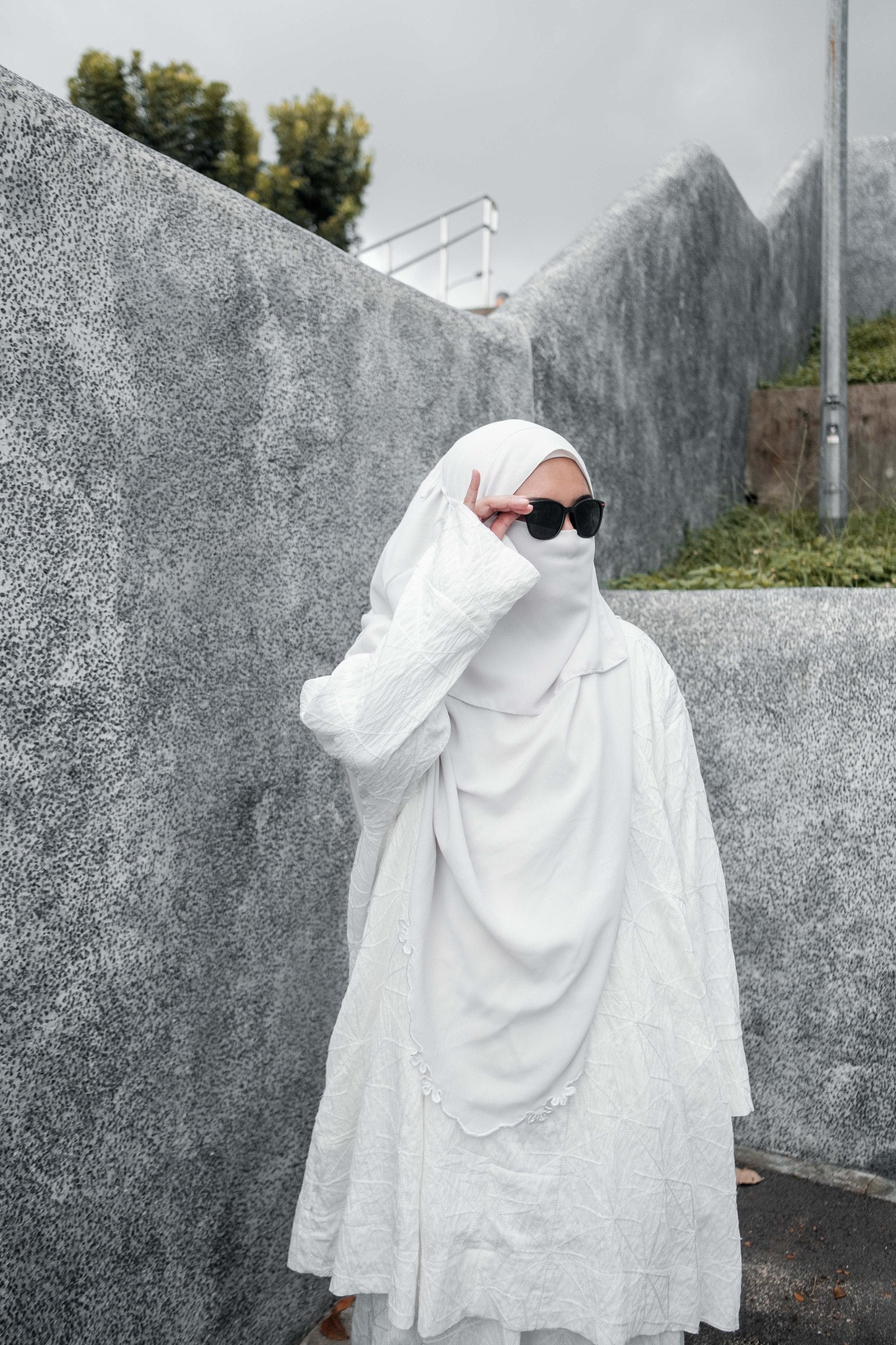 Anggun Embroidery Skirt Set