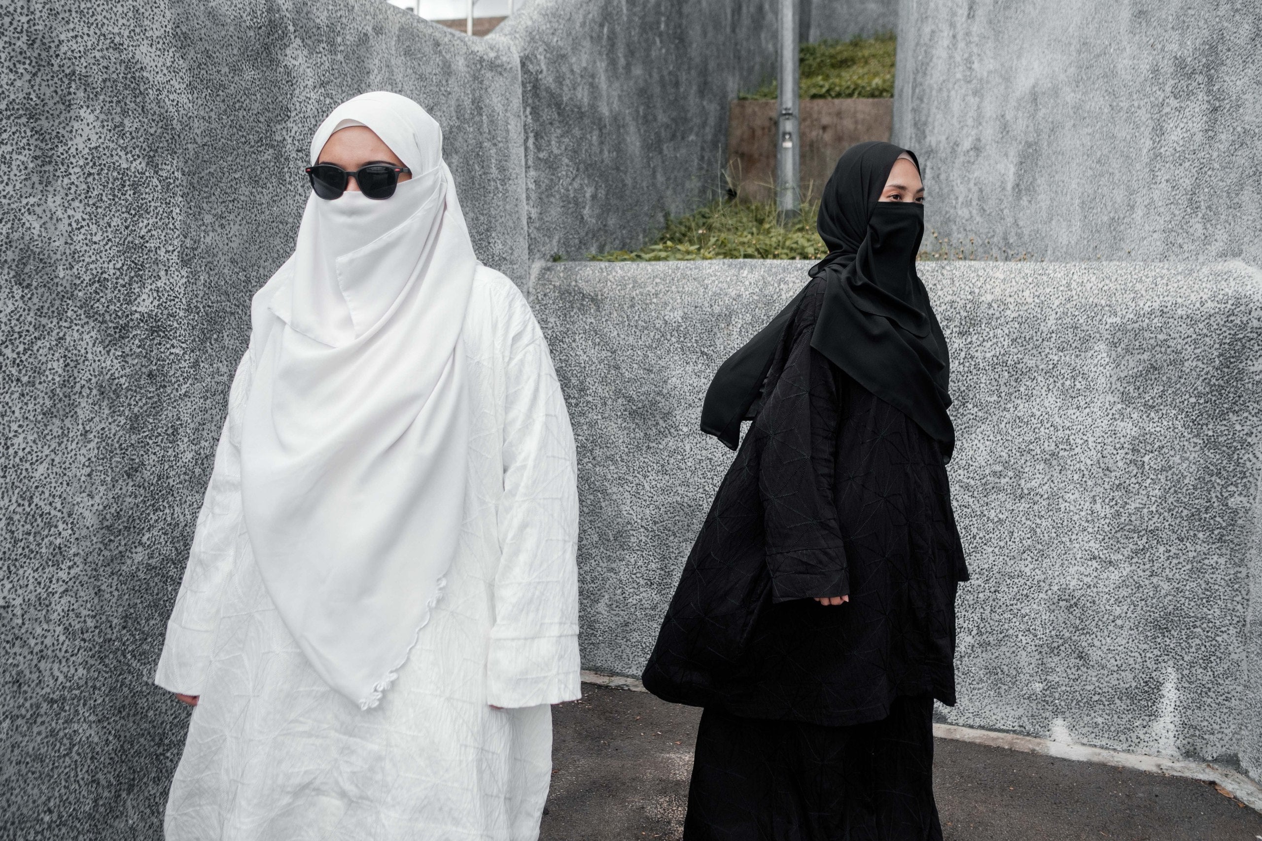 Anggun Embroidery Skirt Set