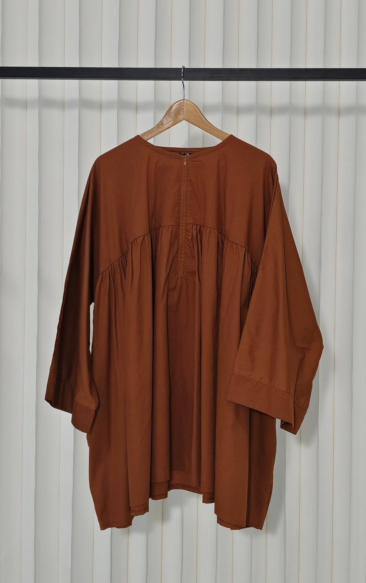Lara Plain Top
