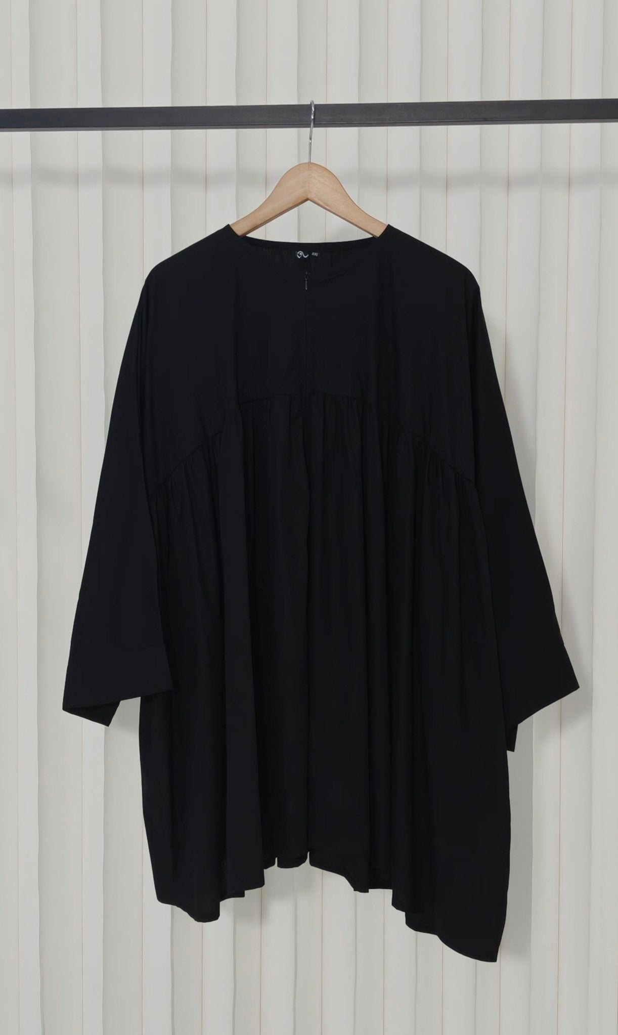 Lara Plain Top