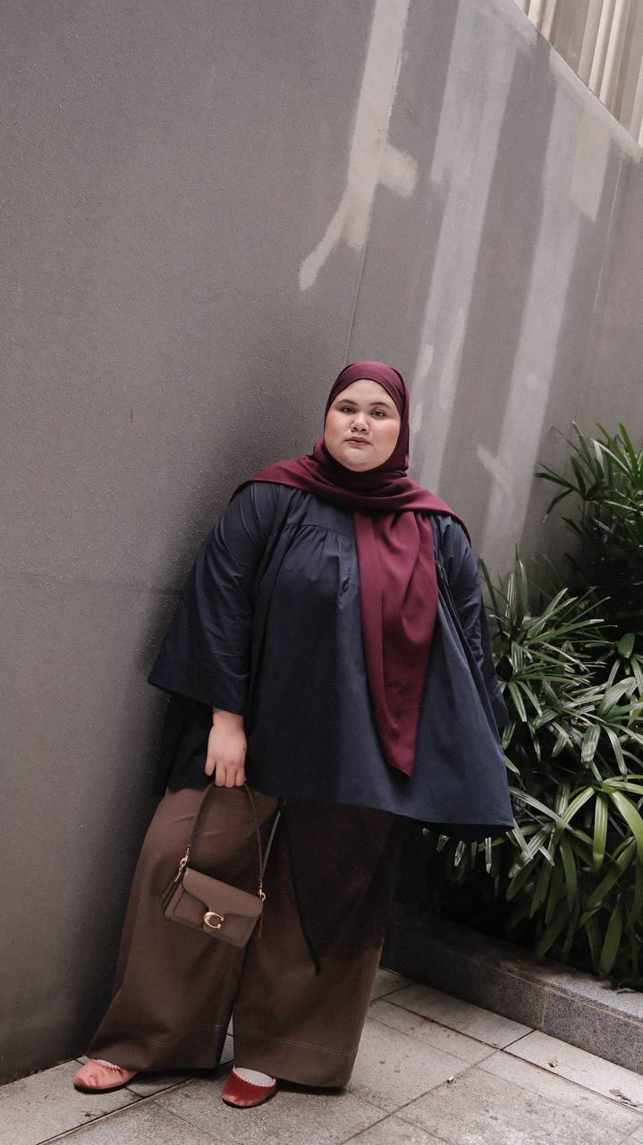 Lara Plain Top