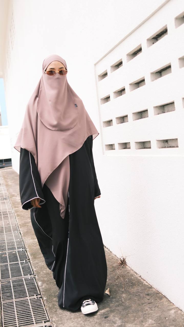 Abaya Lina