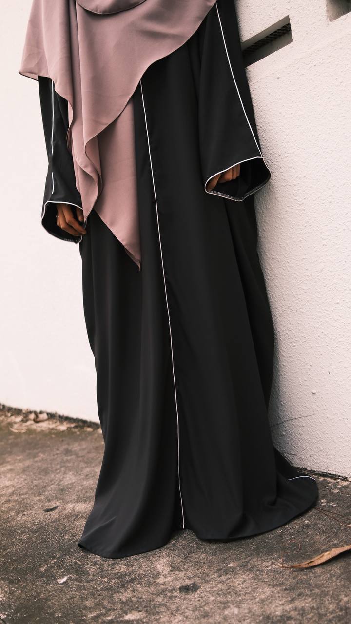 Abaya Lina