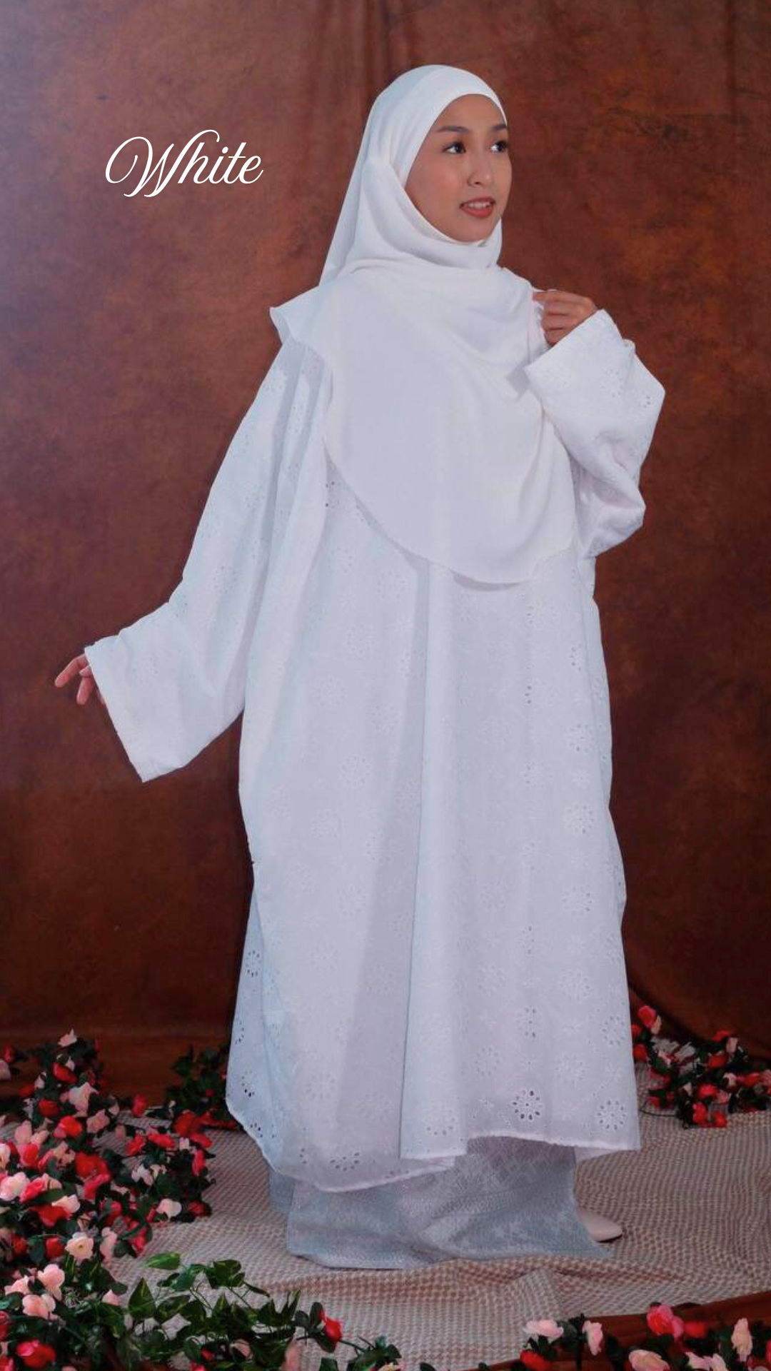 Ratna Kurung Songket