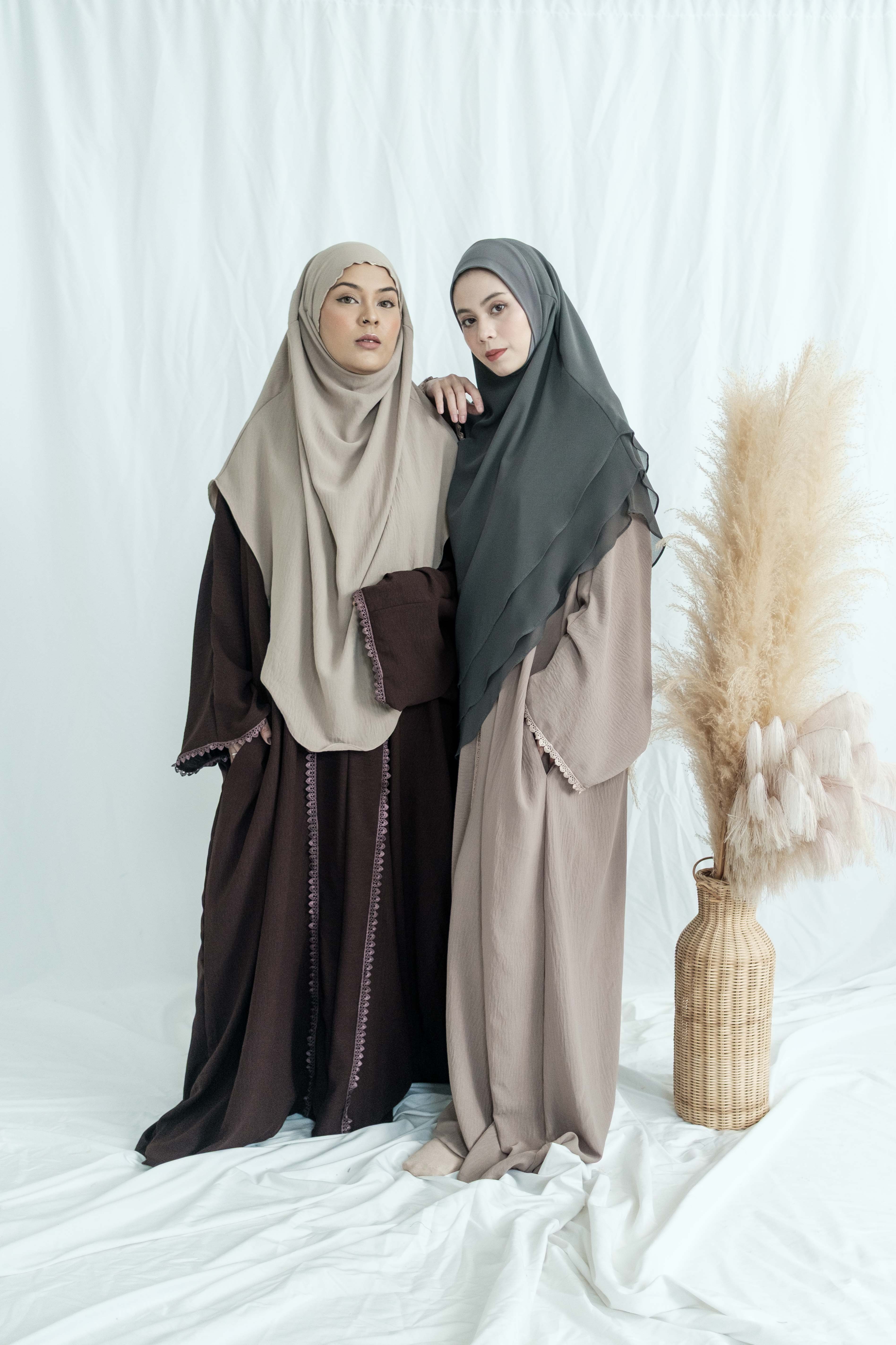 Dalia Lace Dress (Adult/Kids)