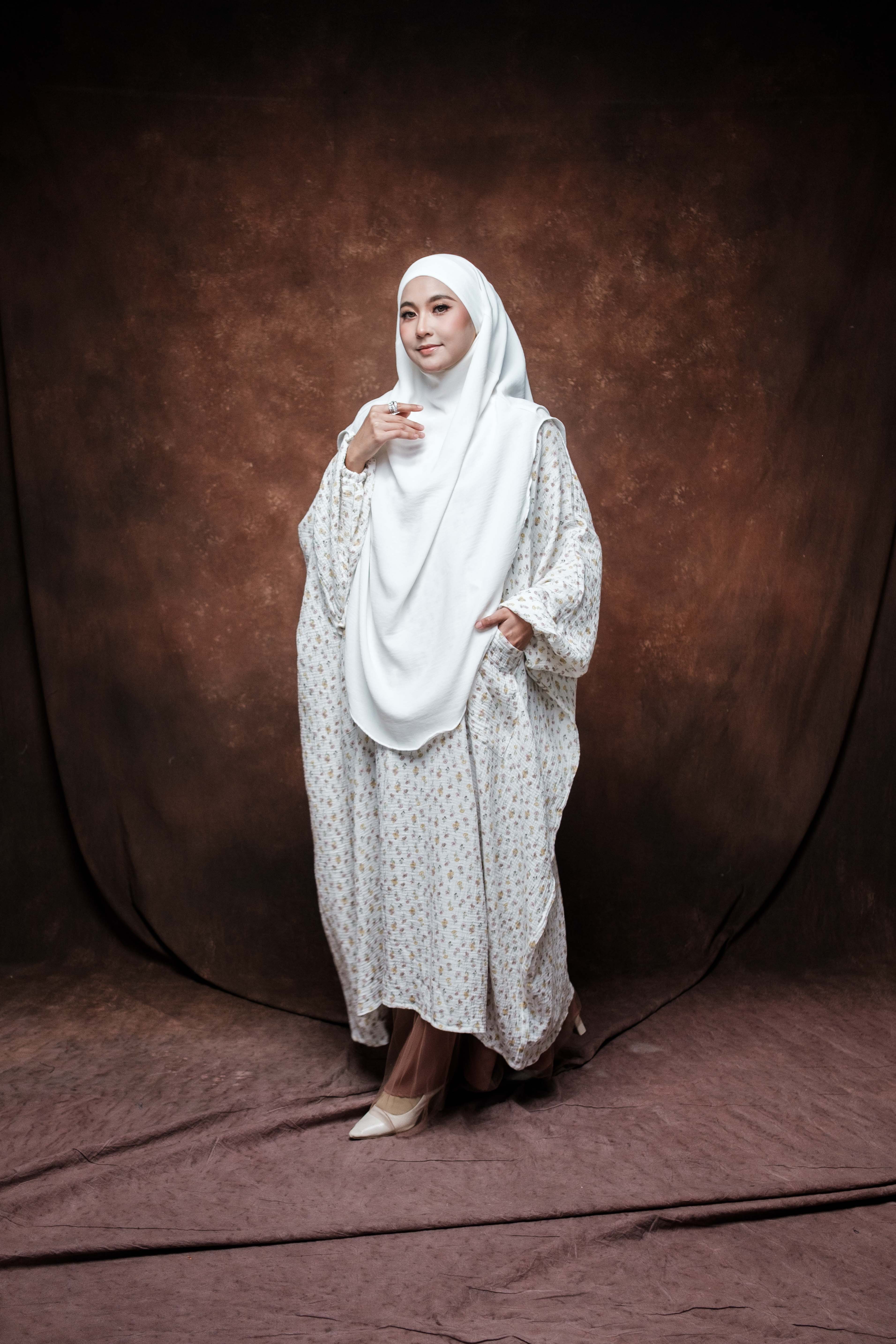 Wardah Floral Cotton Foam