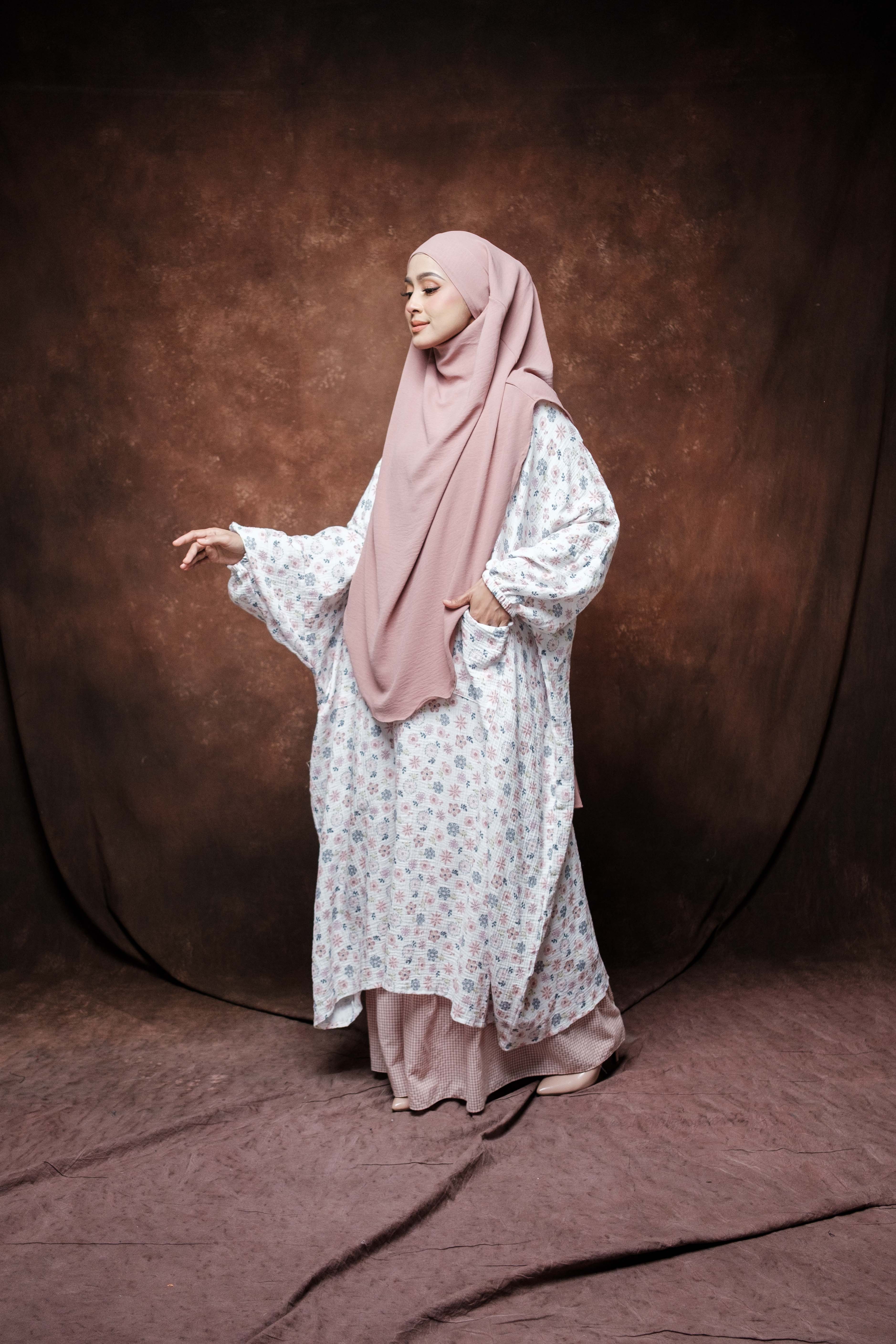 Wardah Floral Cotton Foam