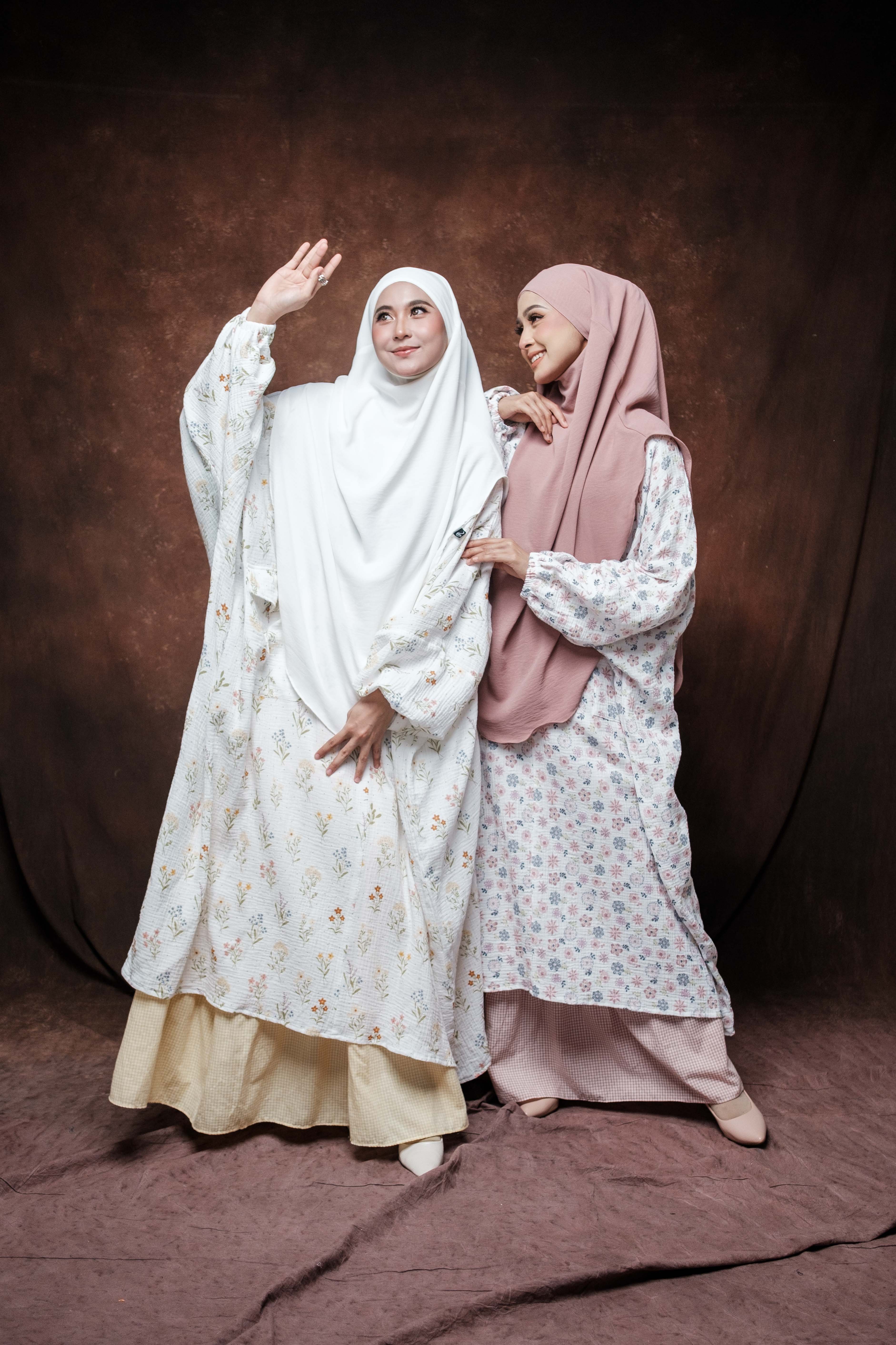 Wardah Floral Cotton Foam