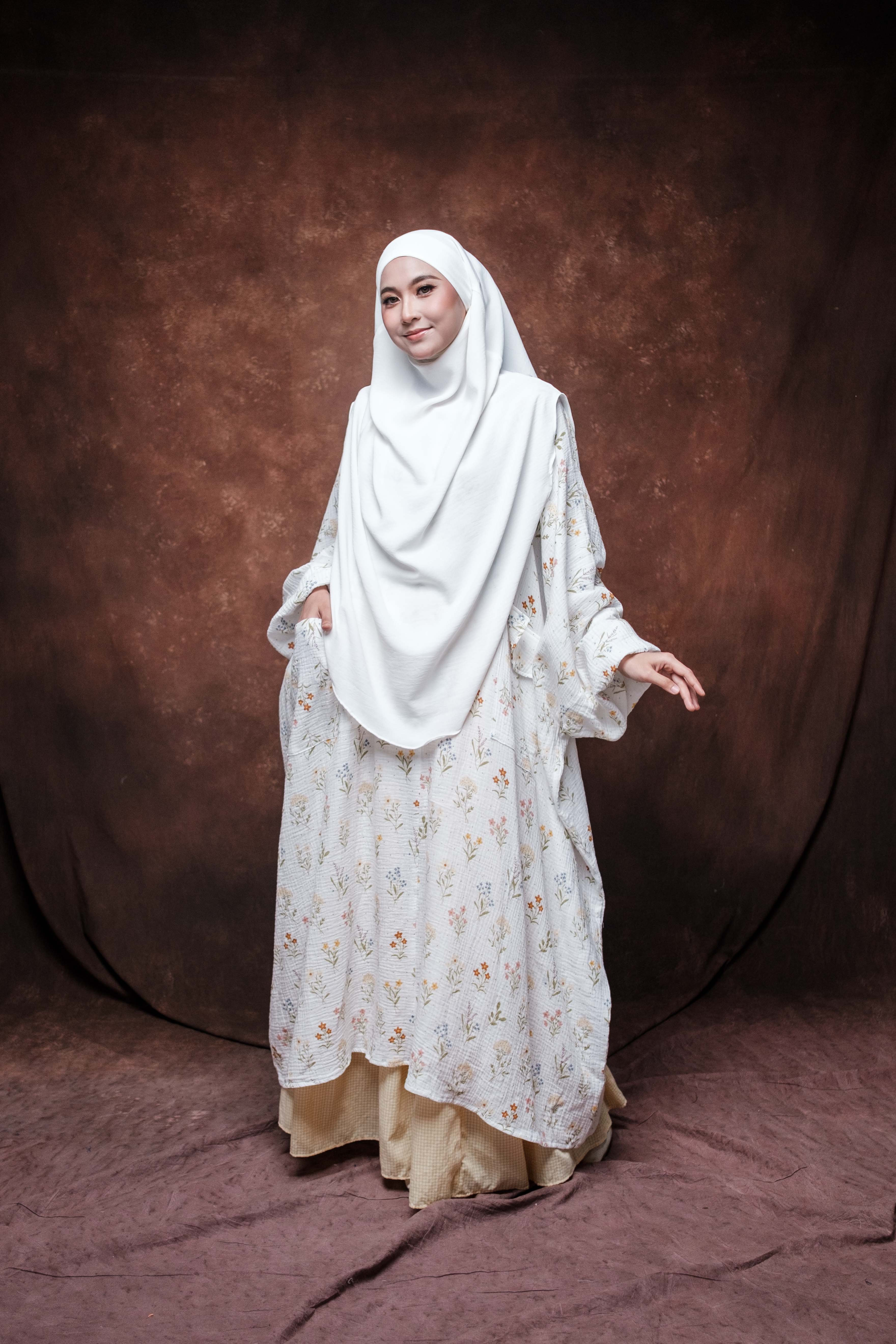 Wardah Floral Cotton Foam