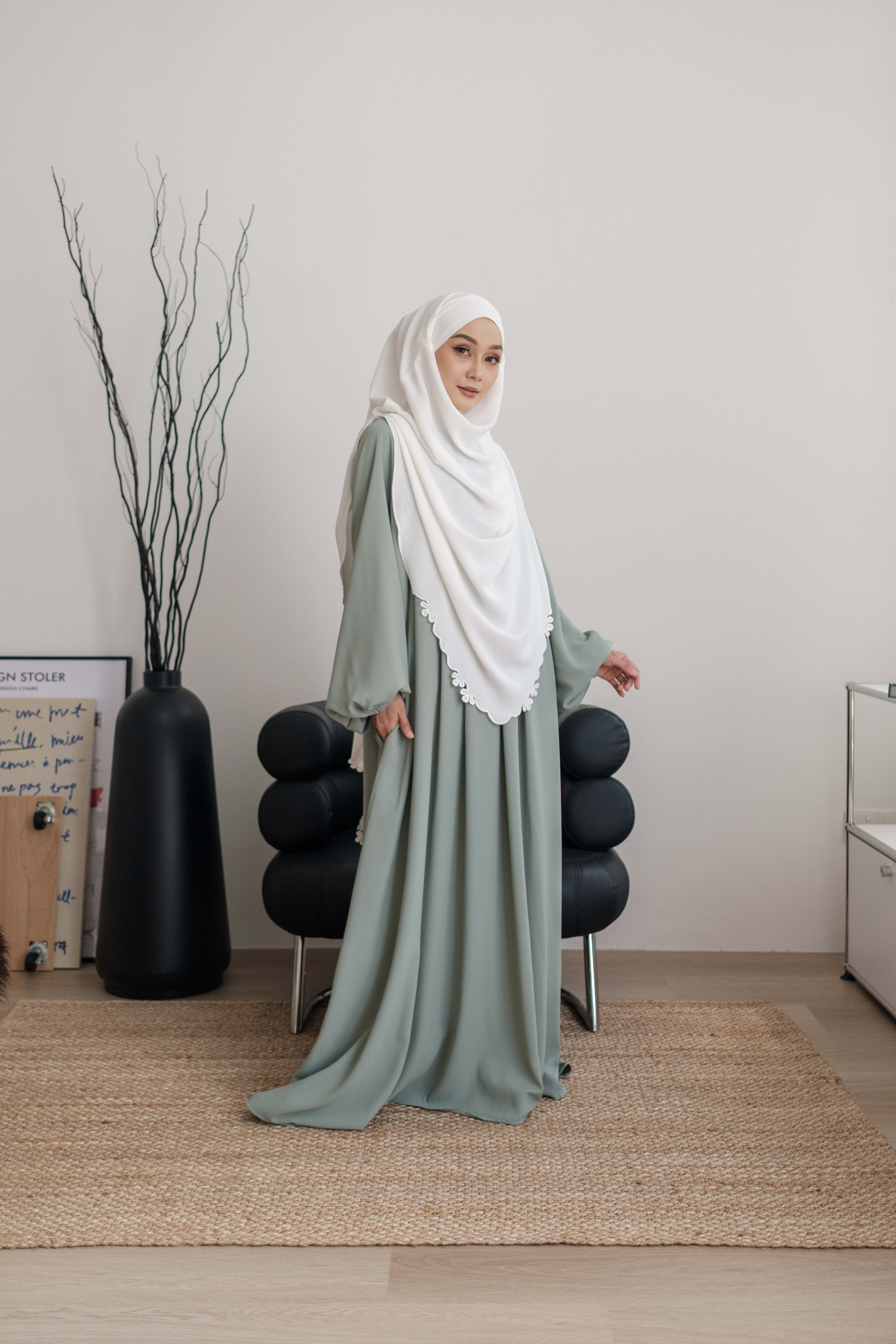 Nadya Dress