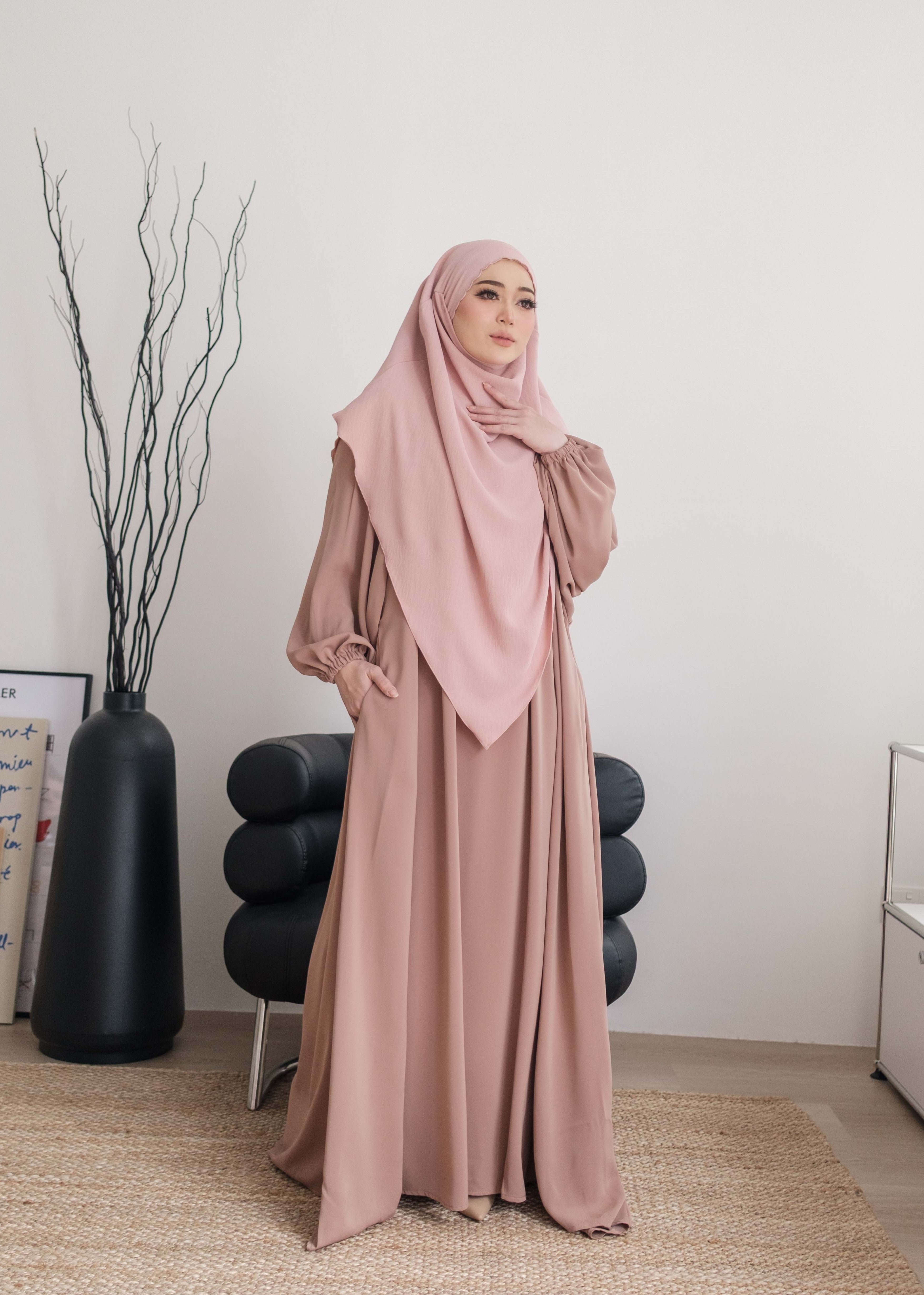 Nadya Dress