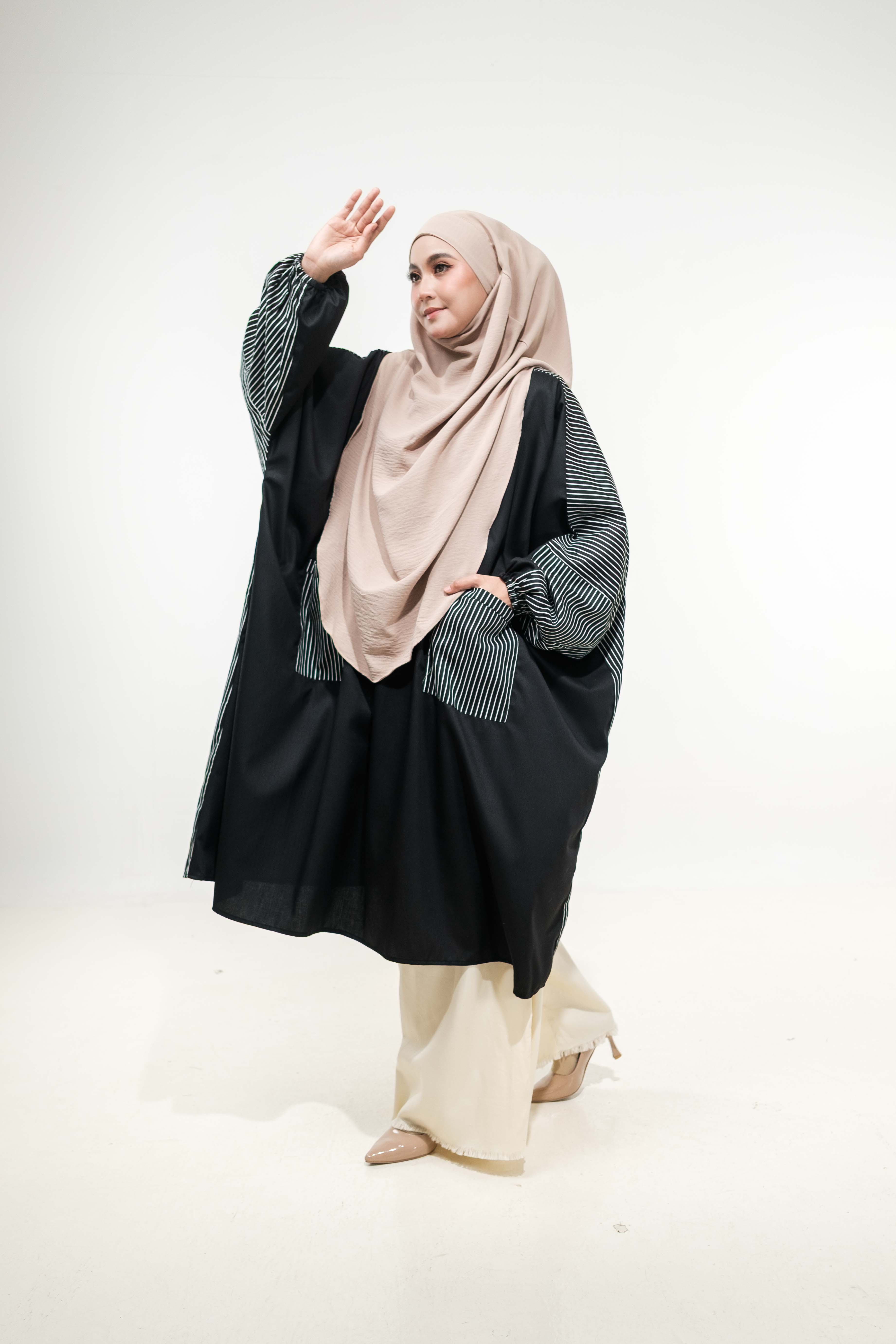 Aurora Monochrome Series