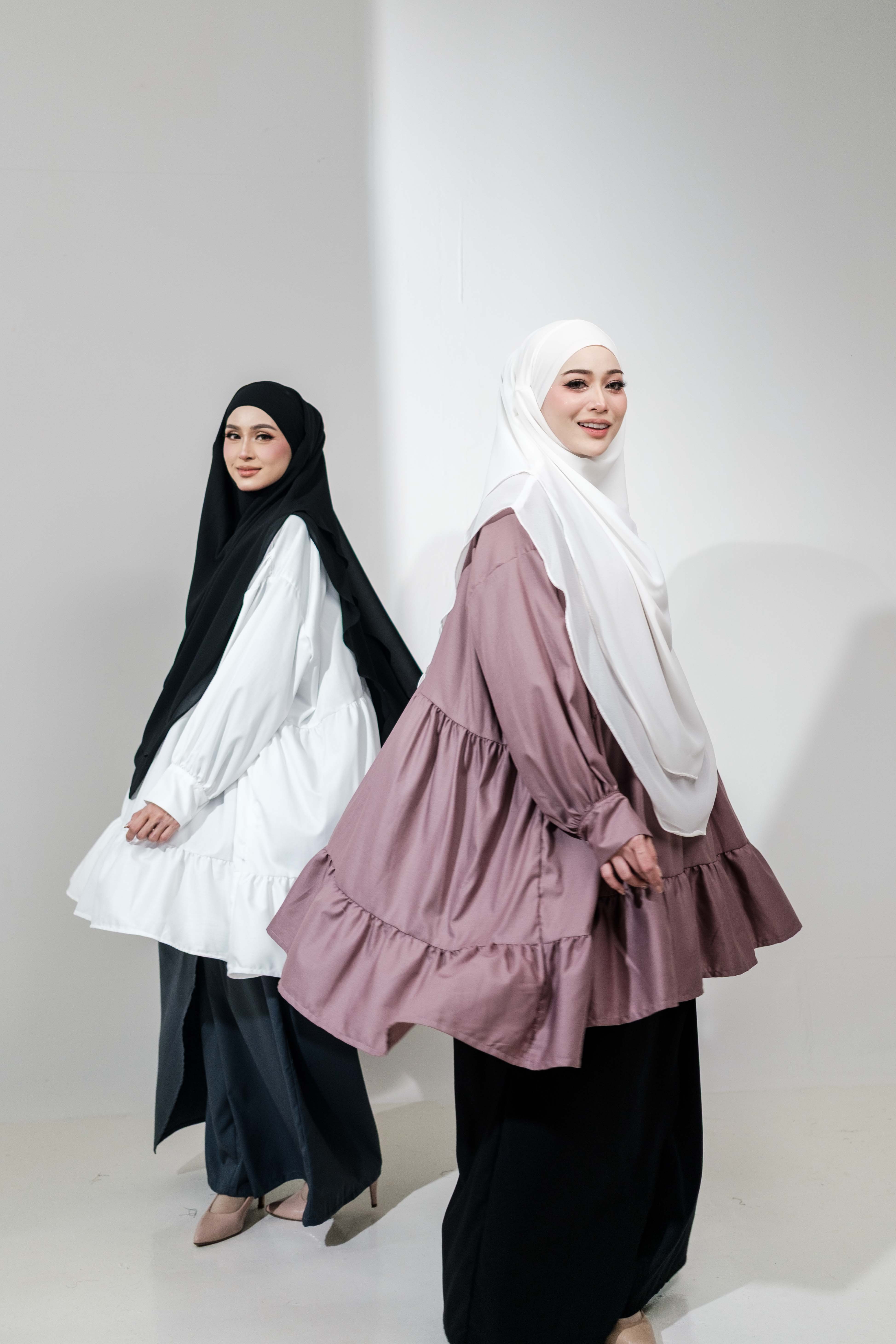 Seri Ruffle Top