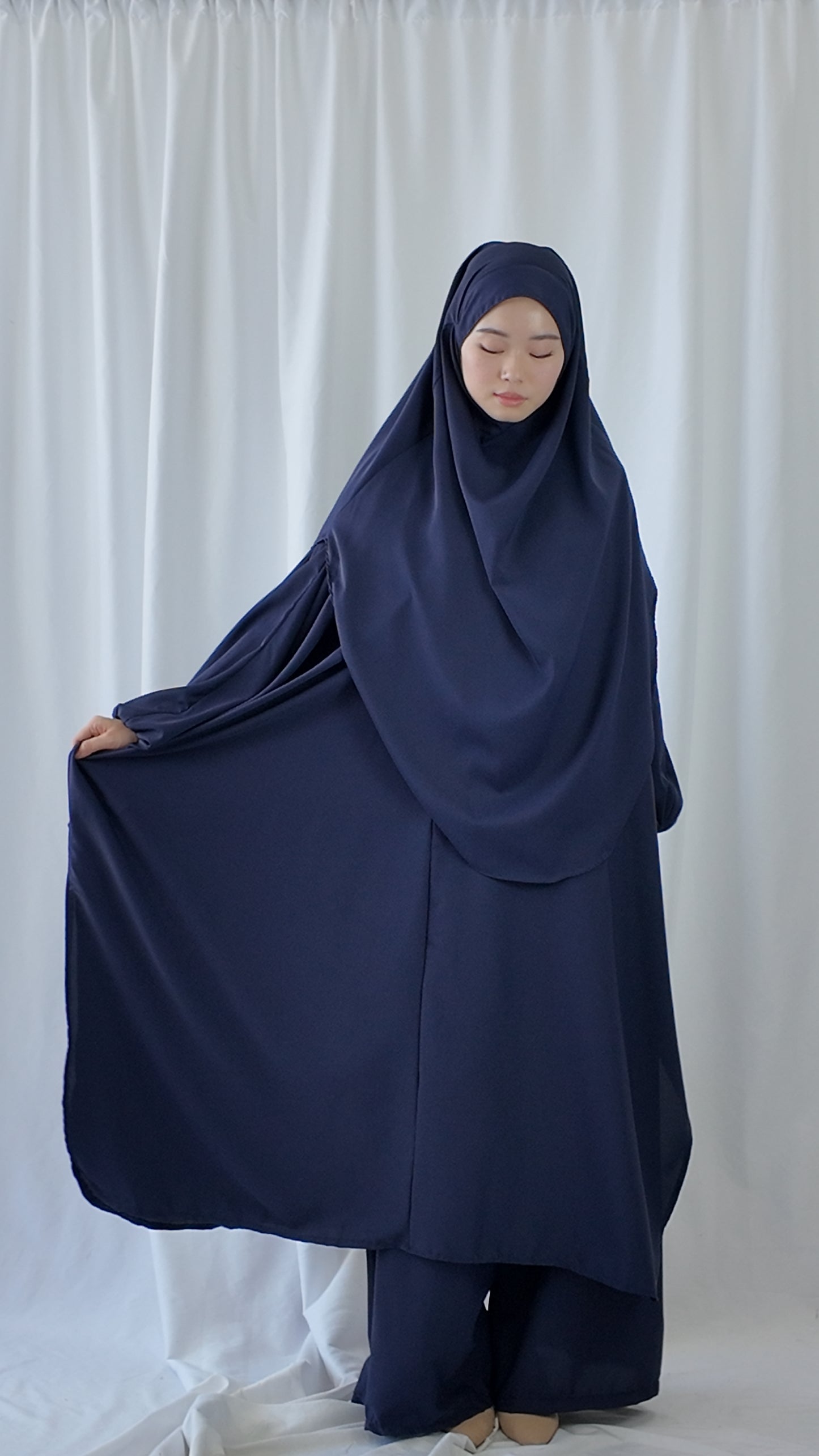 Layla Pant Suit w/ Khimar