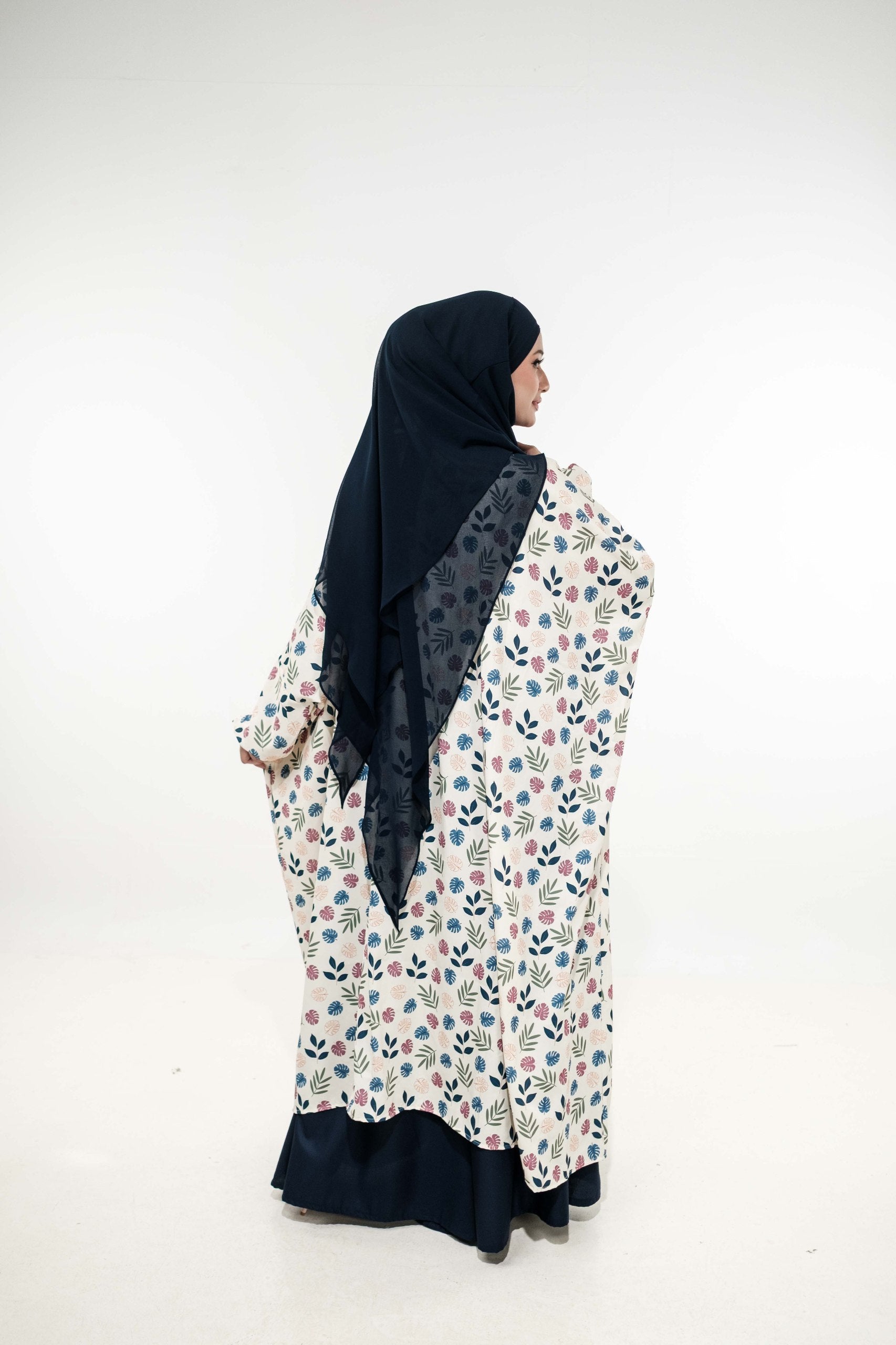 Wardah Floral Silk Lexus