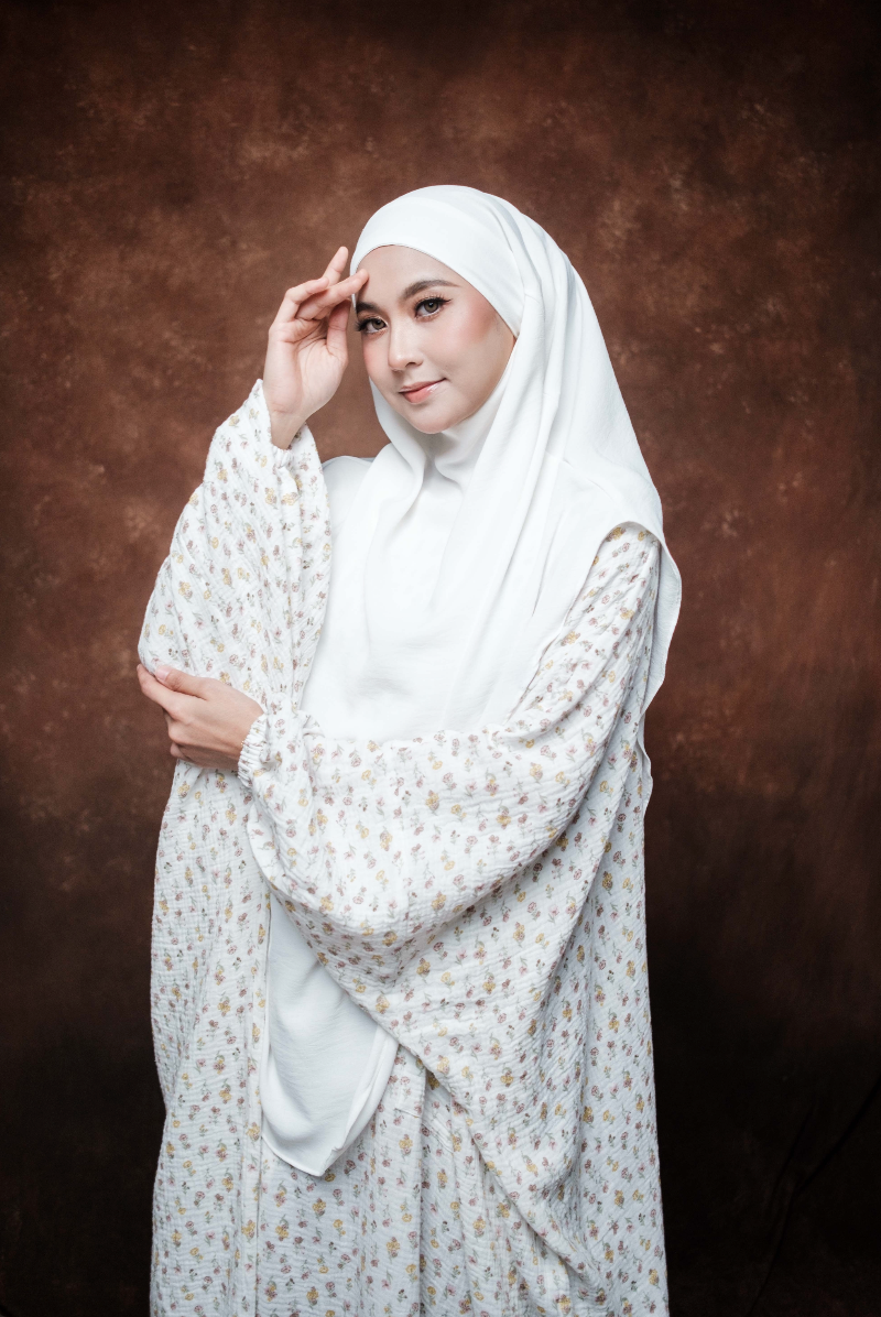 Wardah Floral Cotton Foam