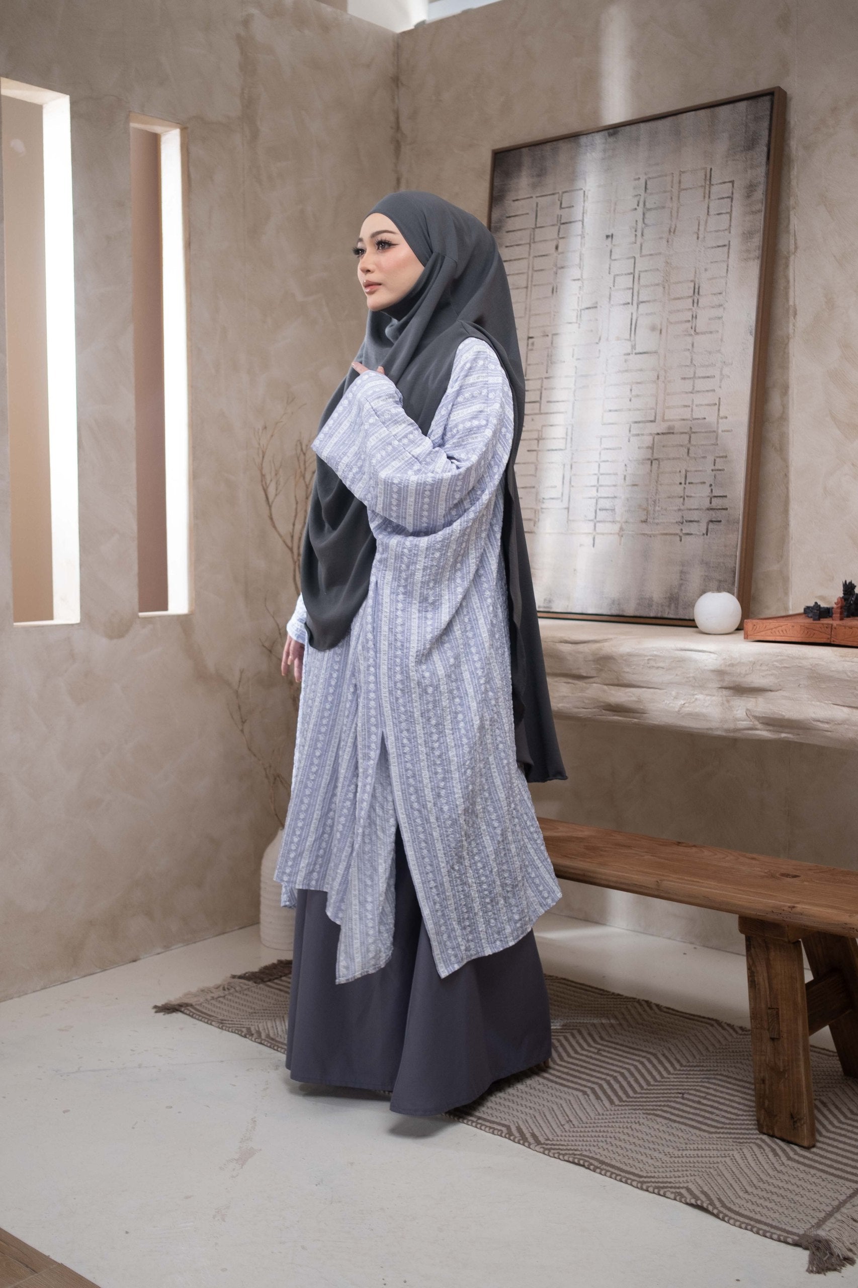 Nur Batwing Top