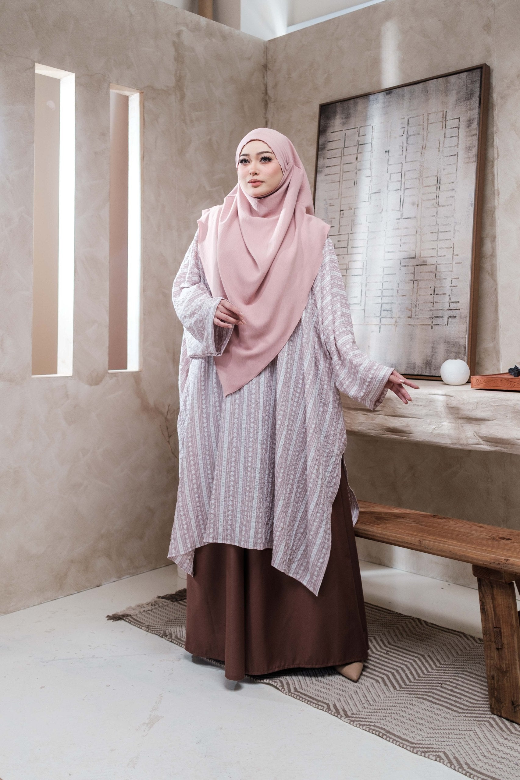 Nur Batwing Top