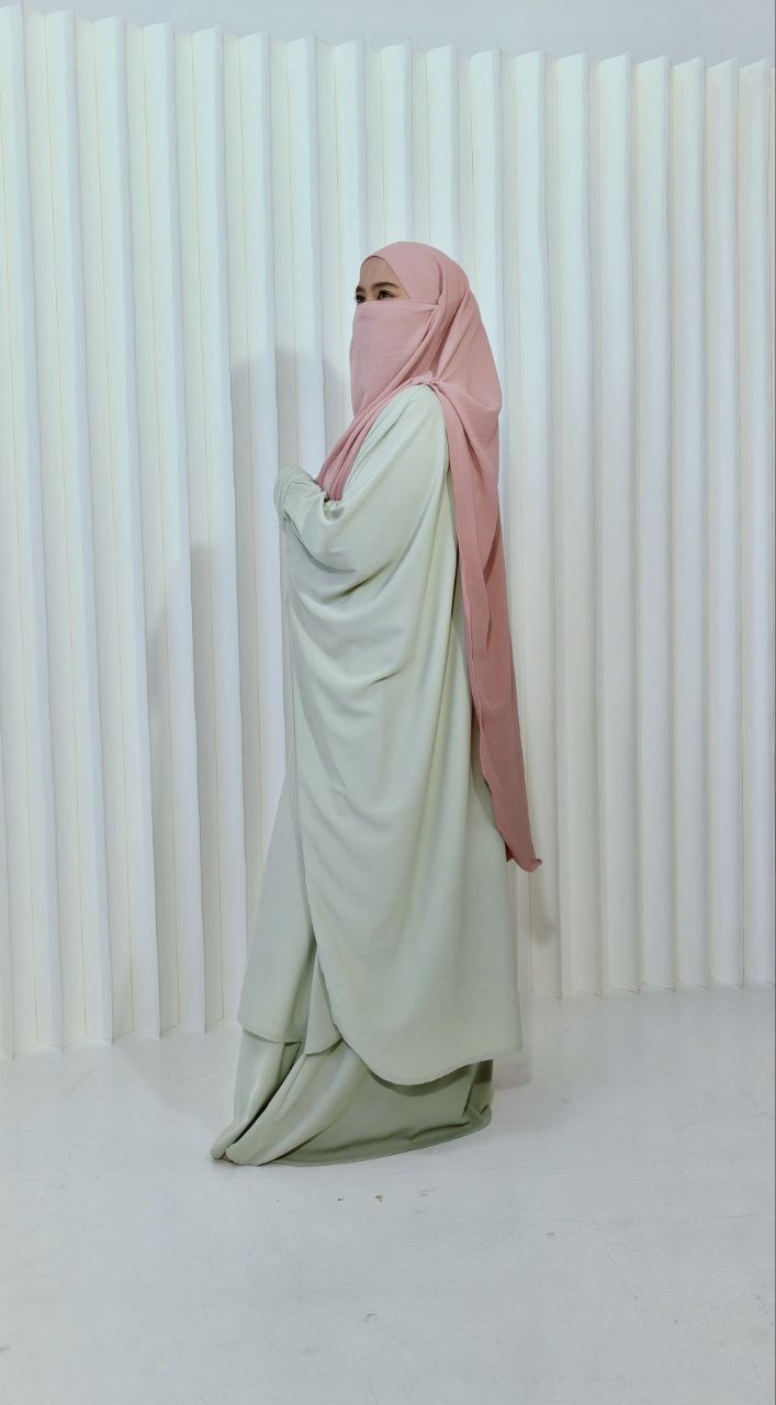 Emma Skirt Set (Silk Lexus)