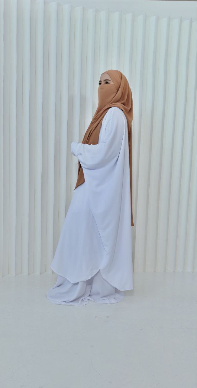 Emma Skirt Set (Silk Lexus)