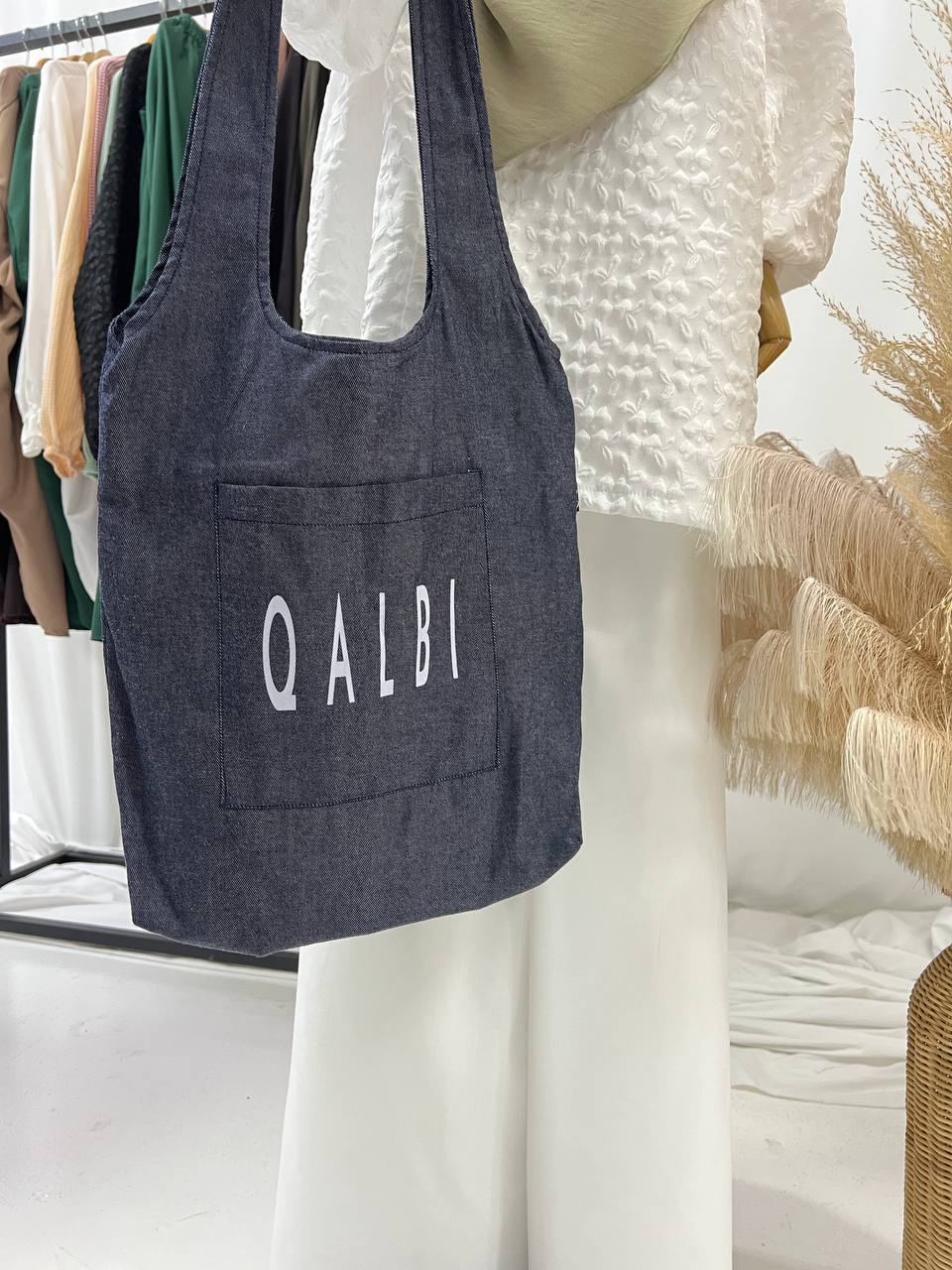 Qalbi Tote Bags